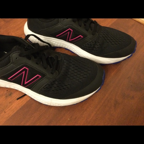 Shoes - Picture 1 of 7